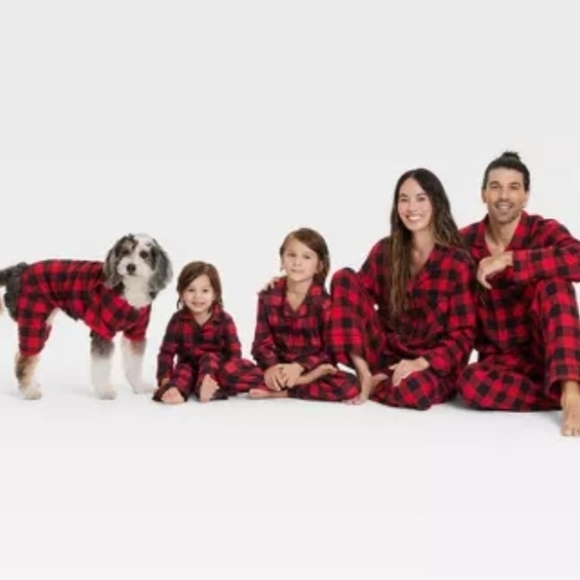 Wondershop Christmas buffalo check matching family dog pajamas - Picture 3 of 9